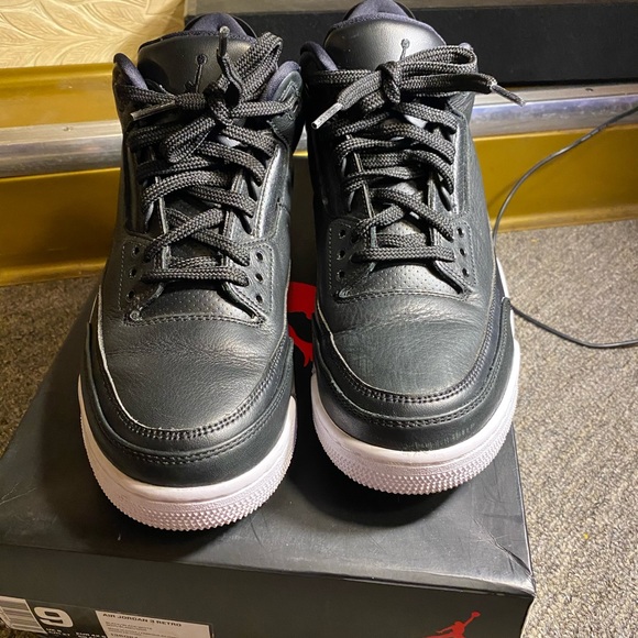 Air Jordan Retro 3 “Cyber Monday” - Picture 2 of 7
